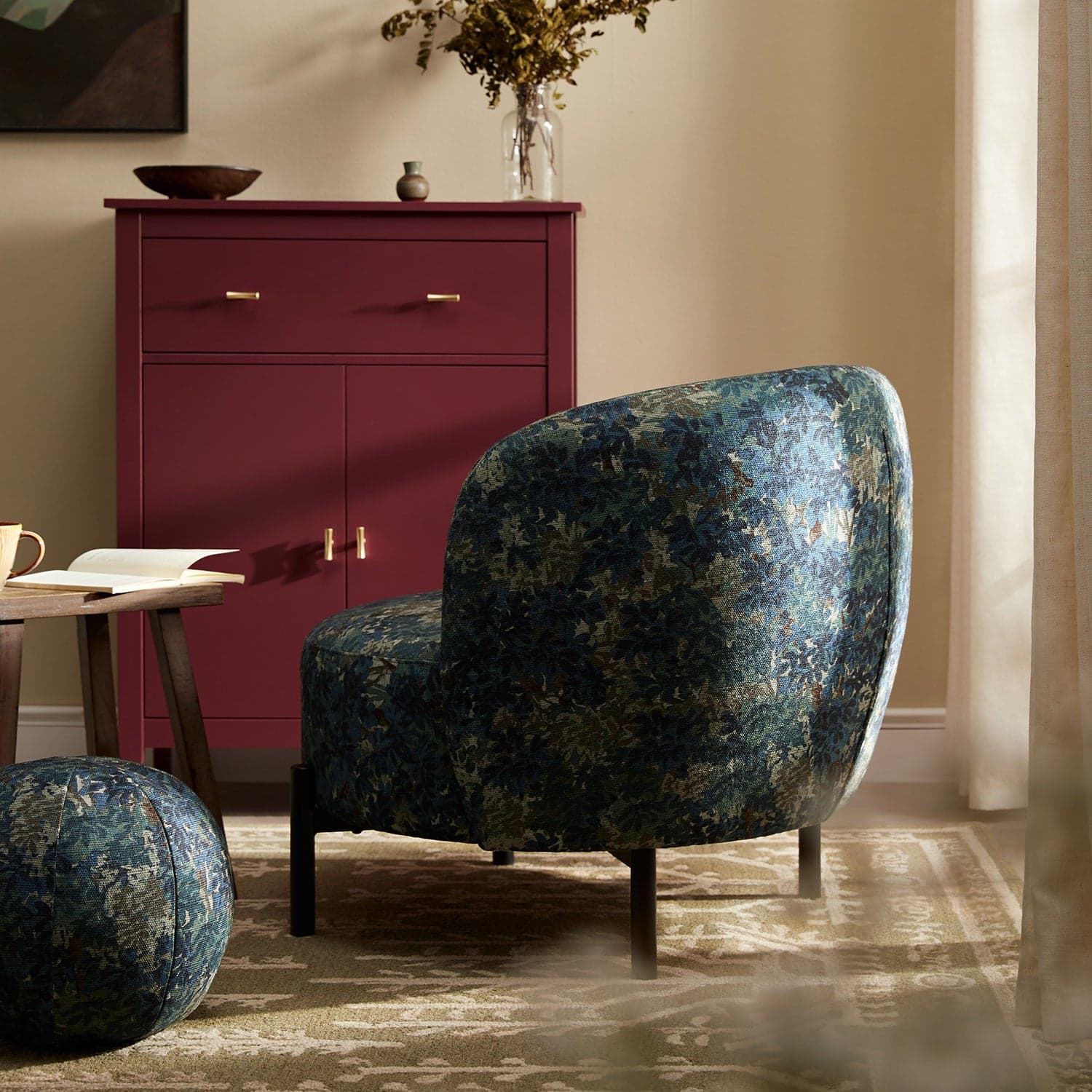Amboise Armchair with Ball Cushion, Julien Linen Blend